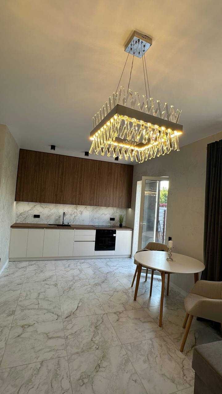 Продам Таунхаус з Готовим Якісним Ремонтом в Центрі. До Центру 2 хв.