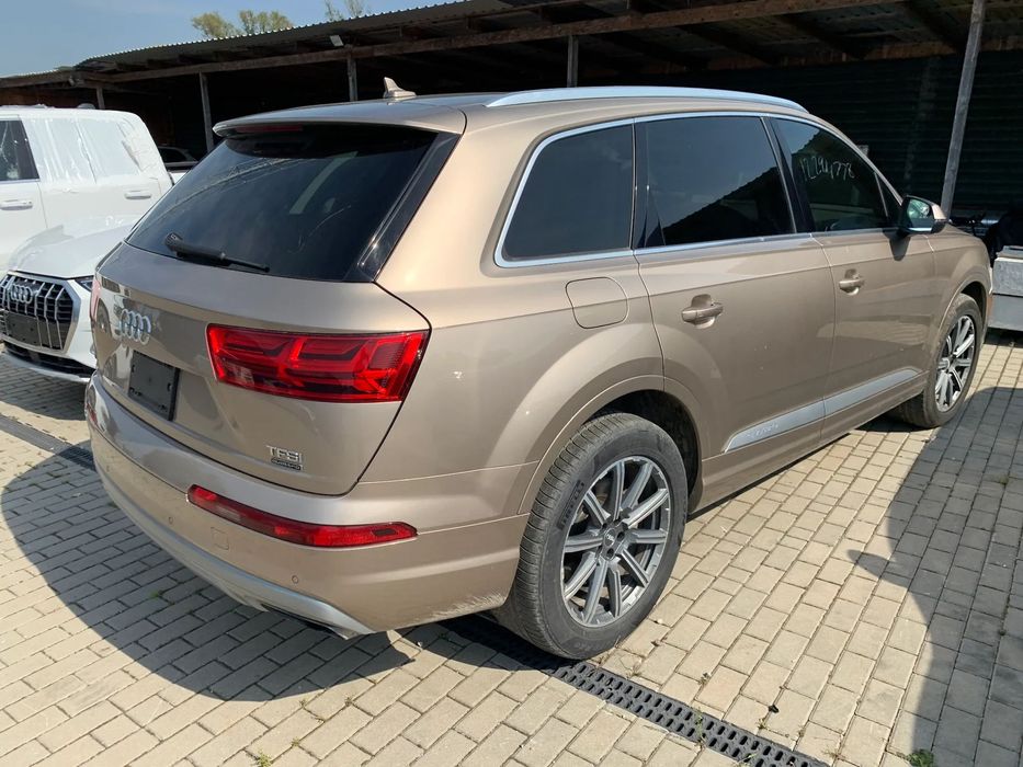 Audi Q7 2018 Prestige V6, 7 osobowe