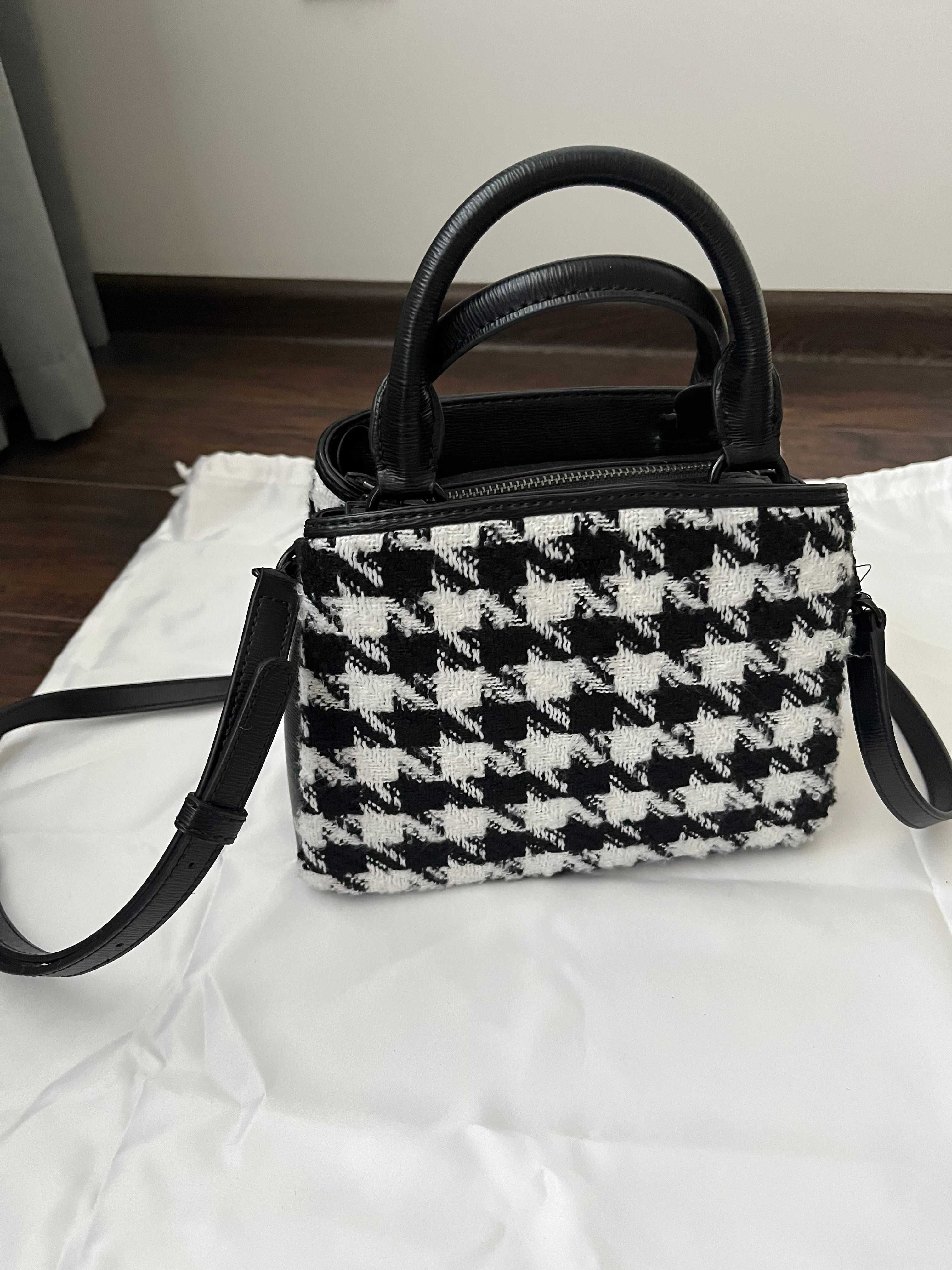 Torebka listonoszka DKNY