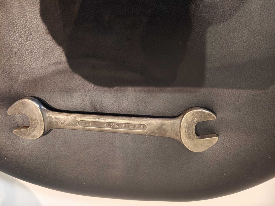 Stare klucze plaskie