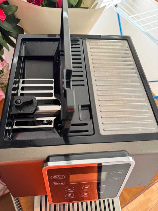 Кавомашина DeLonghi ESAM 420.80 TB Perfecta EVO