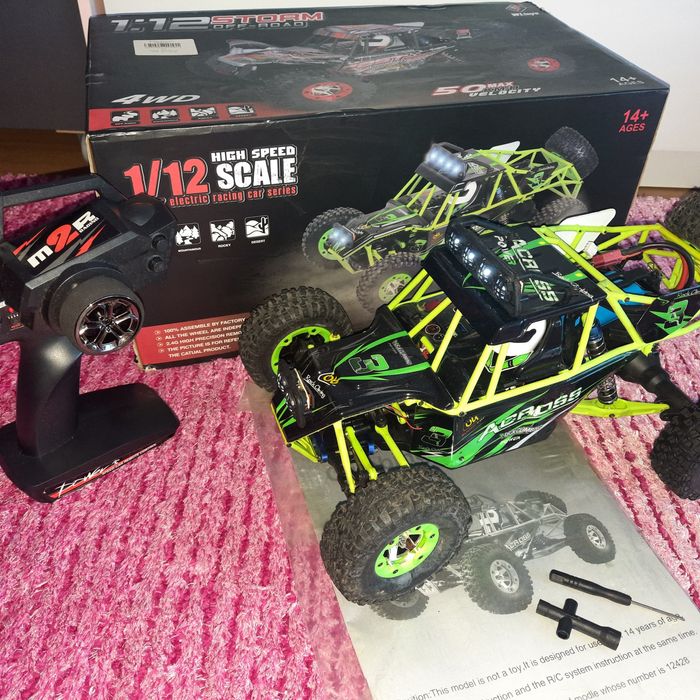 Carro telecomandado RC Wltoys