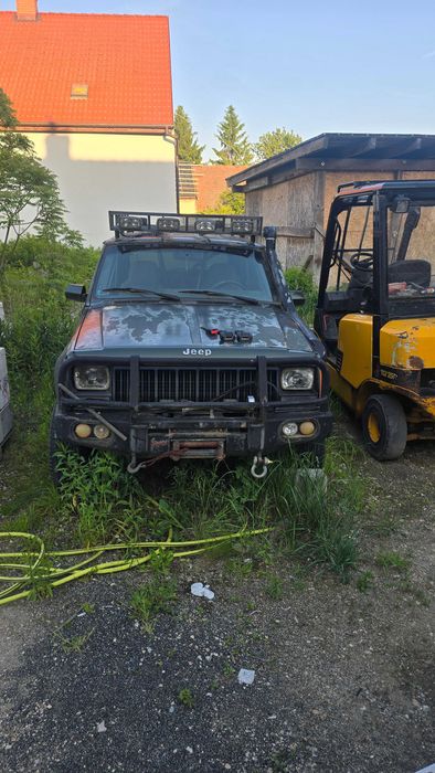 Jeep Cherokee 4.0 LPG klatka lift wciągarka