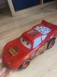 Carro Faisca Mcqueen anda, fala e mexe-se.