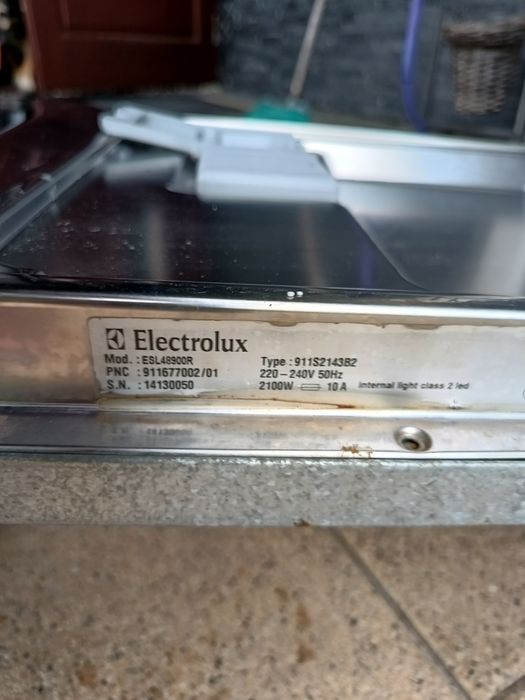 Zmywarka Electrolux ESL48900R oświetlenie wnętrza