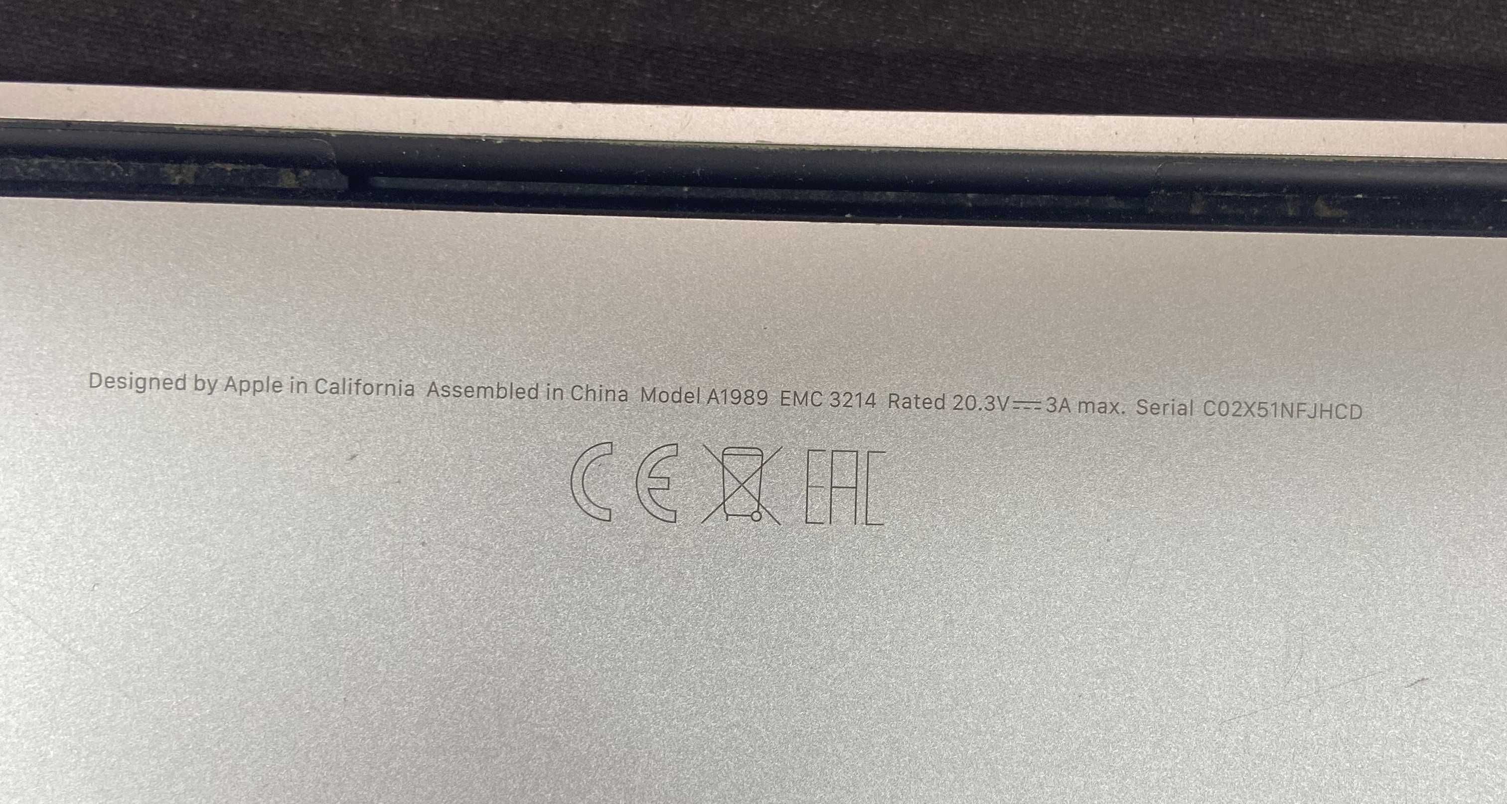 MacBook Pro A1989 | не працює