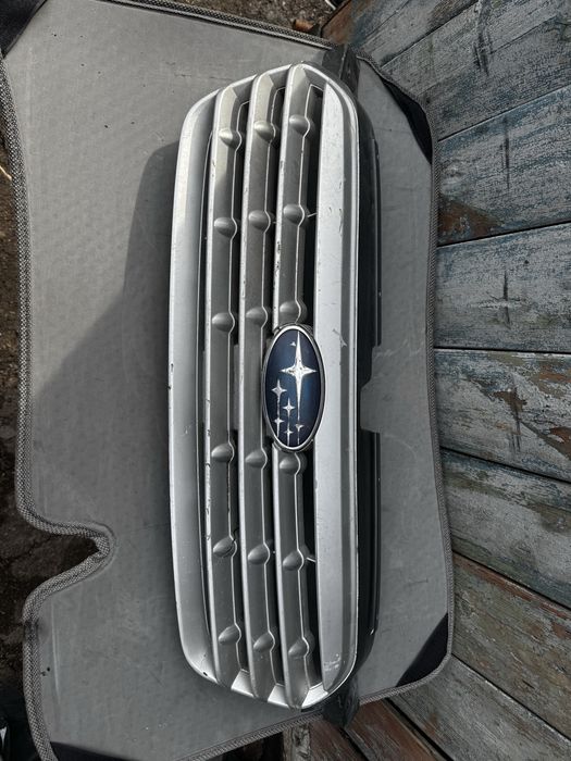 Решетка радиатора Subaru Outback 3