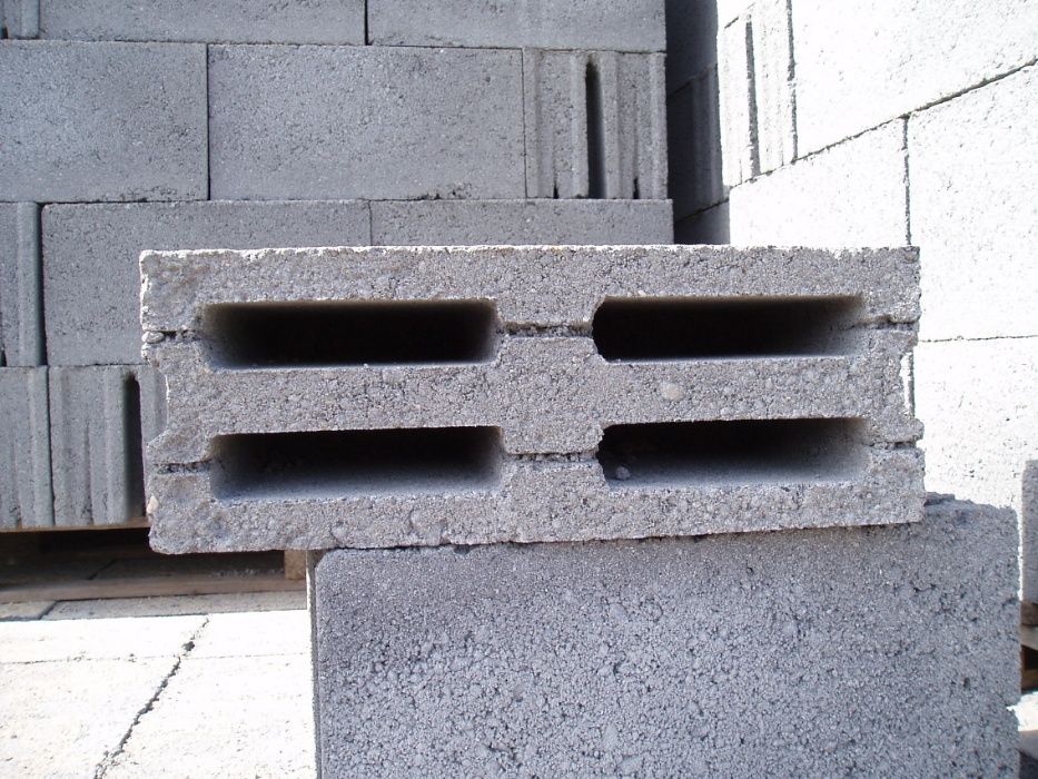 Pustak żużlowy Alfa 18x24x49 cm pustaki