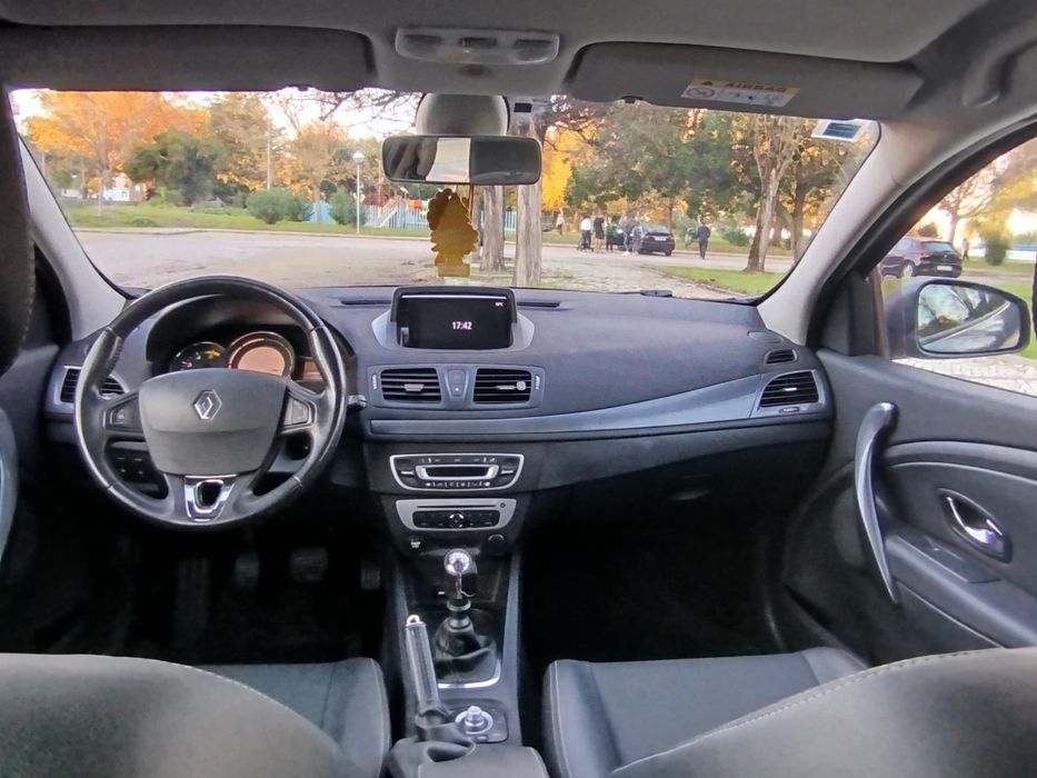Renault Megane fase III 1.5 DCI 2015 Em óptimo estado.