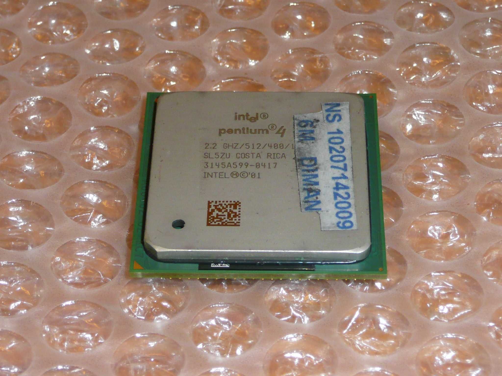 Processadores Intel Pentium 4 - 2.4 Ghz e 2.2 Ghz com dissipadores