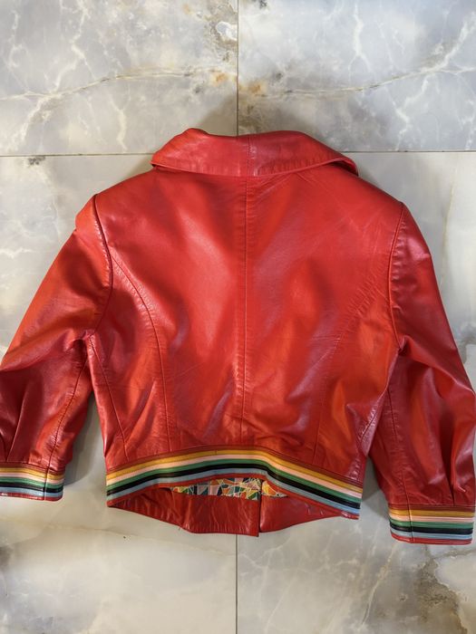 Шкіряний вкорочений жіночий жакет