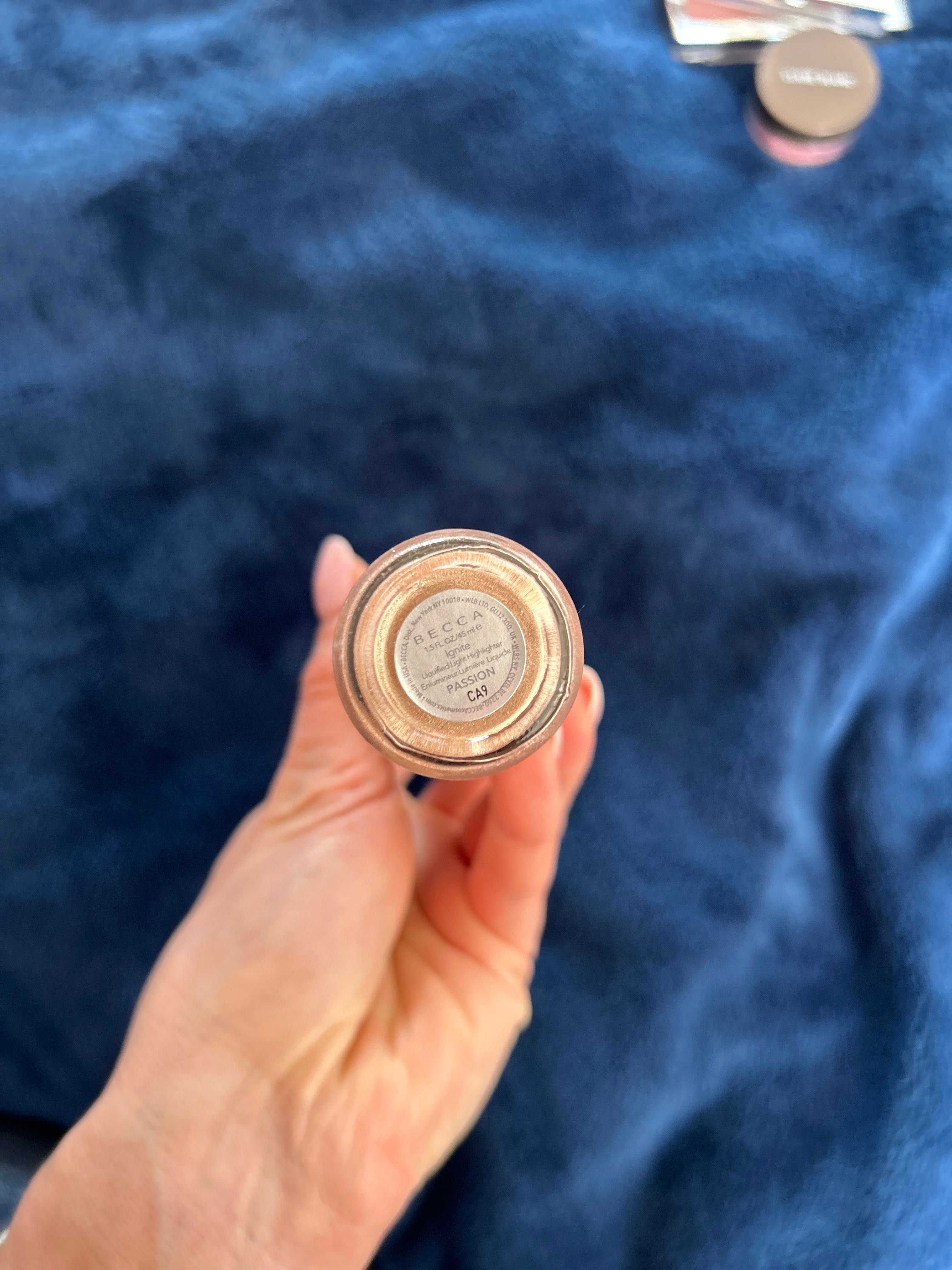 Becca ignite liquified light highlighter Passion