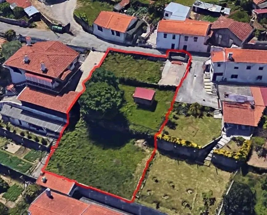 Terreno Oliveira de Azeméis com vista Lá Salette