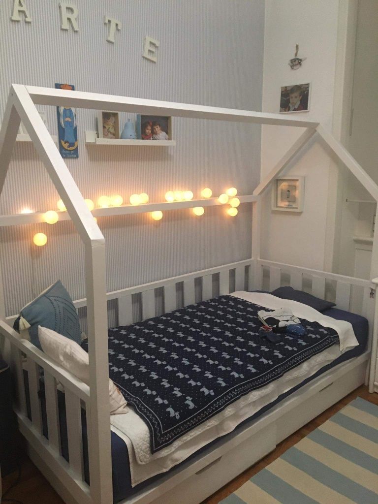 Camas casinha bebé