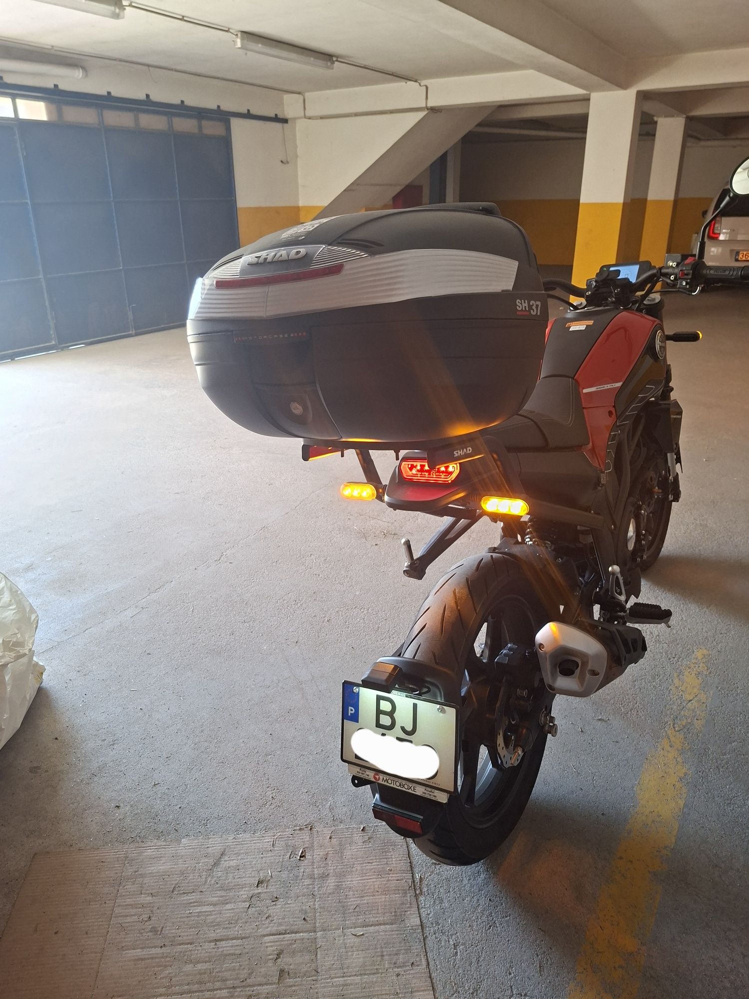 Benelli Leoncino 125cc 06/2024