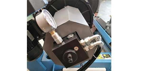 Грузовой шиномонтажный станок (стенд) ShiningBerg TR26