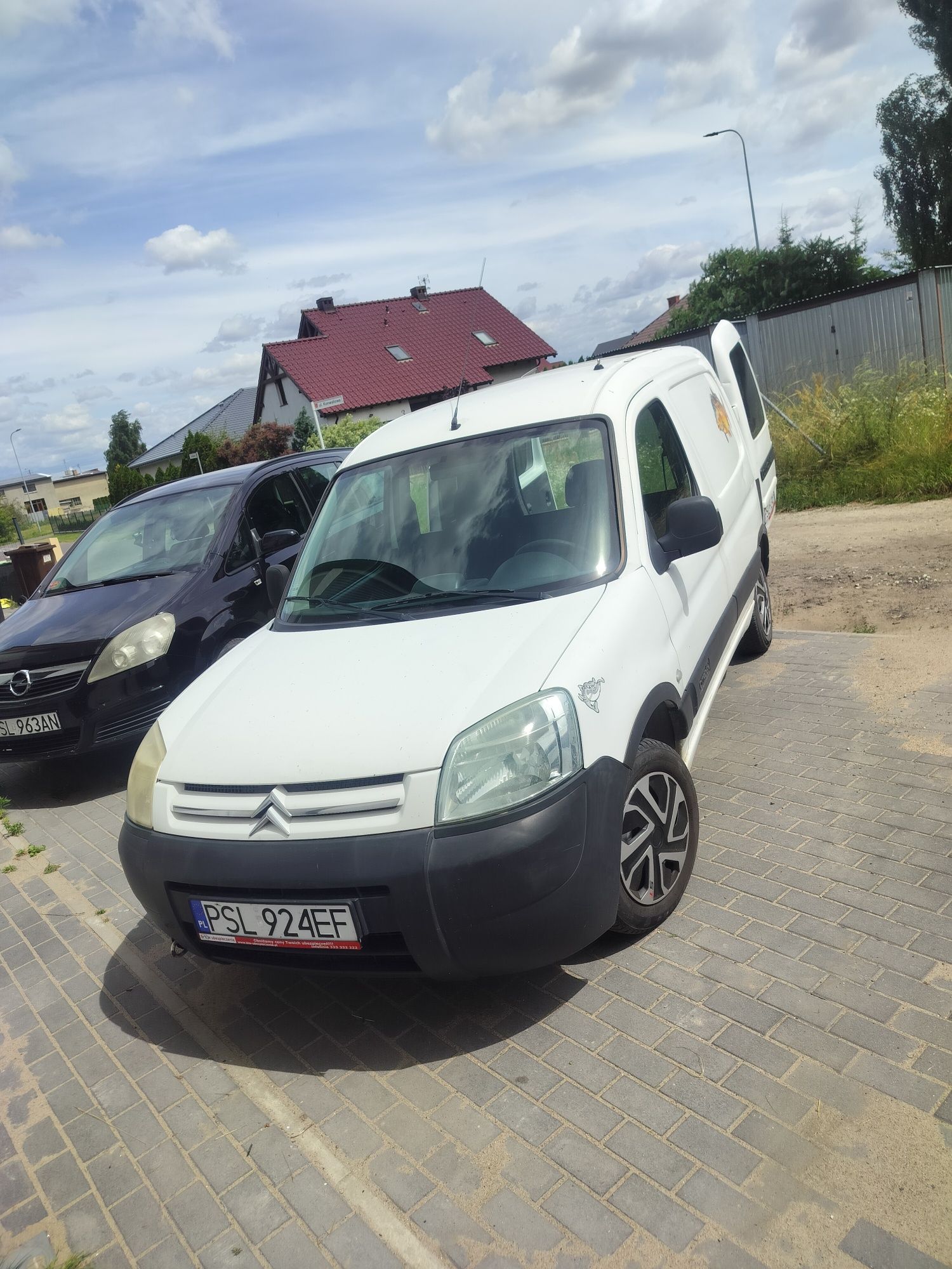 Citröen Berlingo 2003r, nowy rozrząd, świeże OC, stan BdB