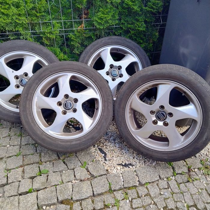 Felgi aluminiowe z oponami całorocznymi 195/55/16r  volvo