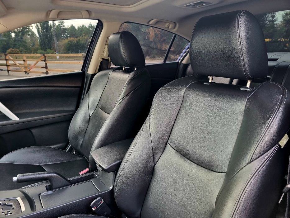 Продам Mazda 3 2013