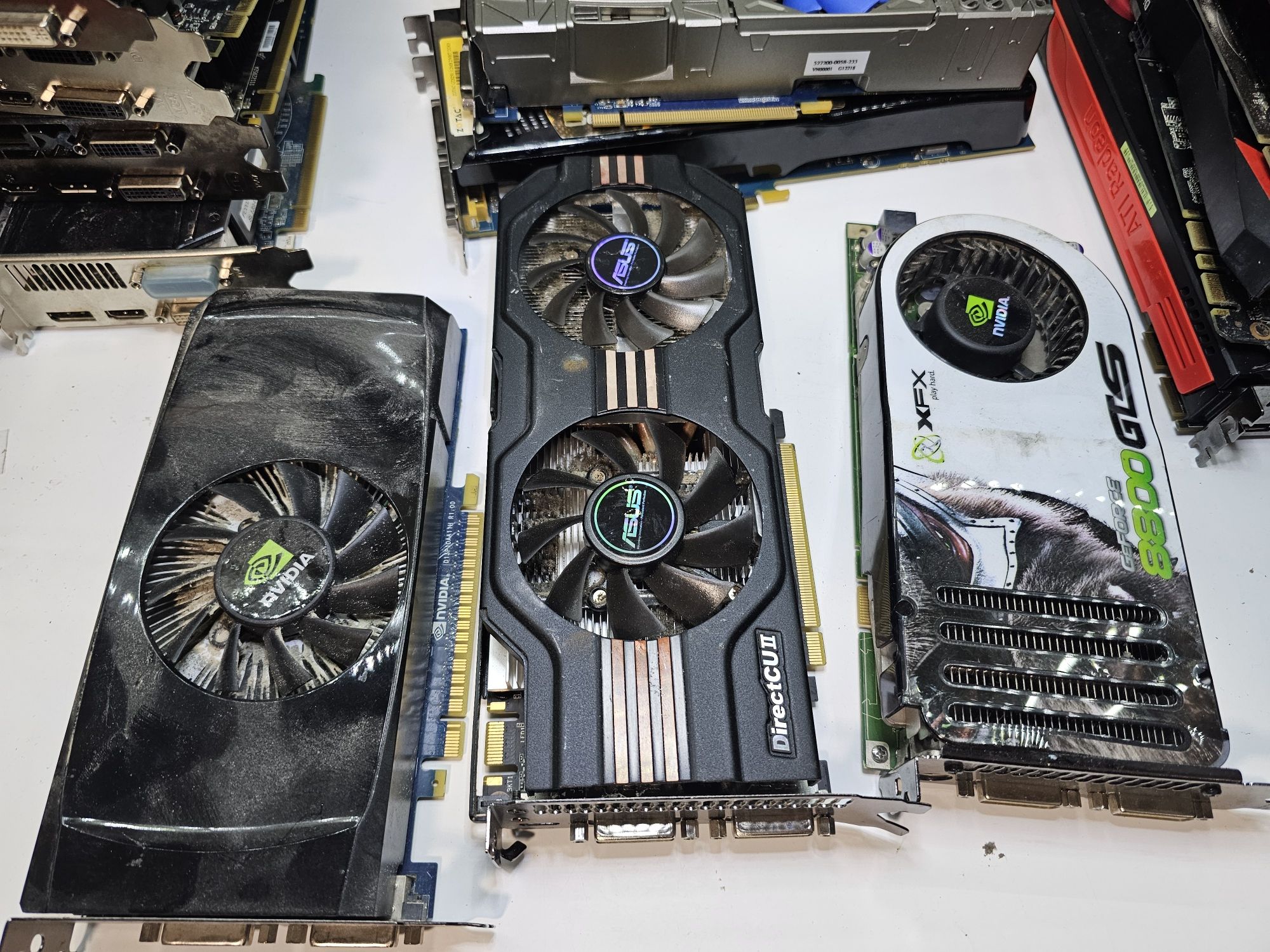 Лот 7 відеокарти Radeon Asus Nvidia та інші
