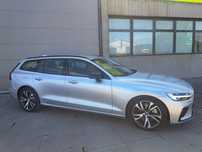 Volvo V60 83.000 Km Przebiegu R- design Kamery- Skóry-1 Rok Gwarancji !
