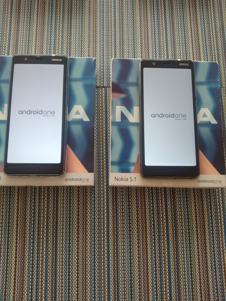 Nokia 5.1 - zestaw dwóch smartfonów.