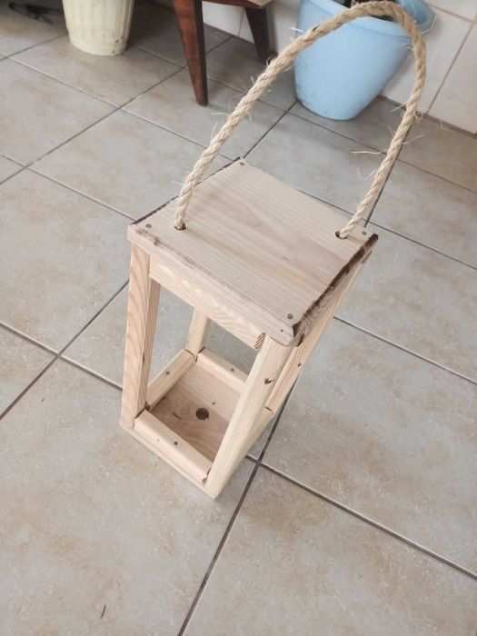 Lampion ozdobny drewniany