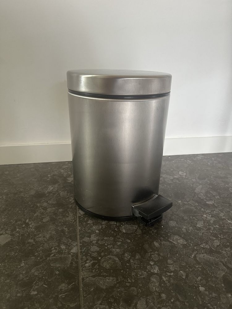 Brabantia Kosz pedałowy 5 l srebny