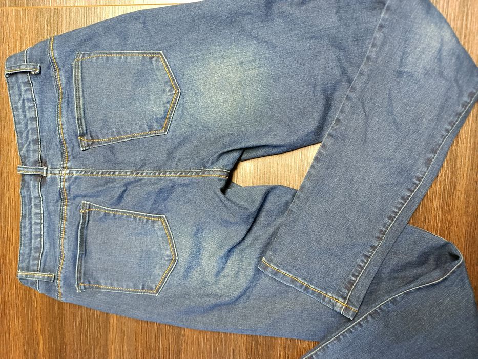 Dżinsy rurki r.M