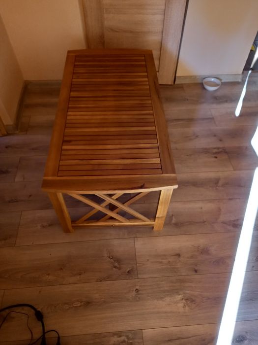 Do domu drewniany stolik nowy