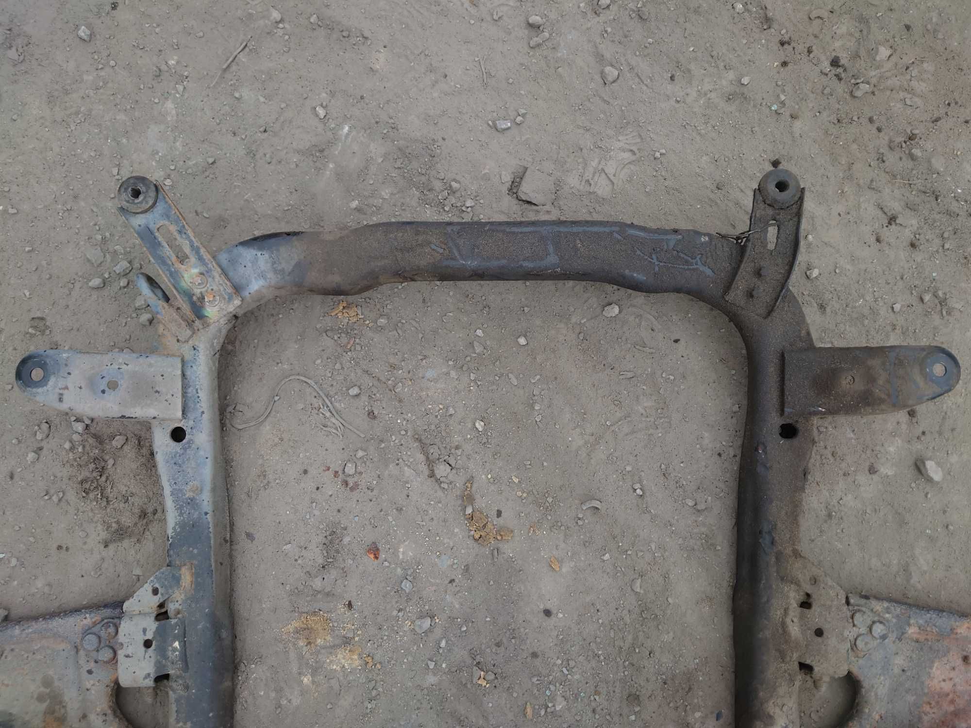 Opel Corsa C Combo Meriva A Sanki Wózek Belka Kołyska Trawers Przód