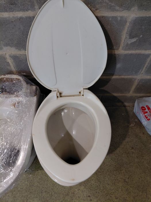 Унітаз для будівельників