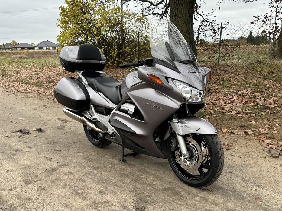 Honda ST1300 ABS 2002r 3 kufry stan BDB