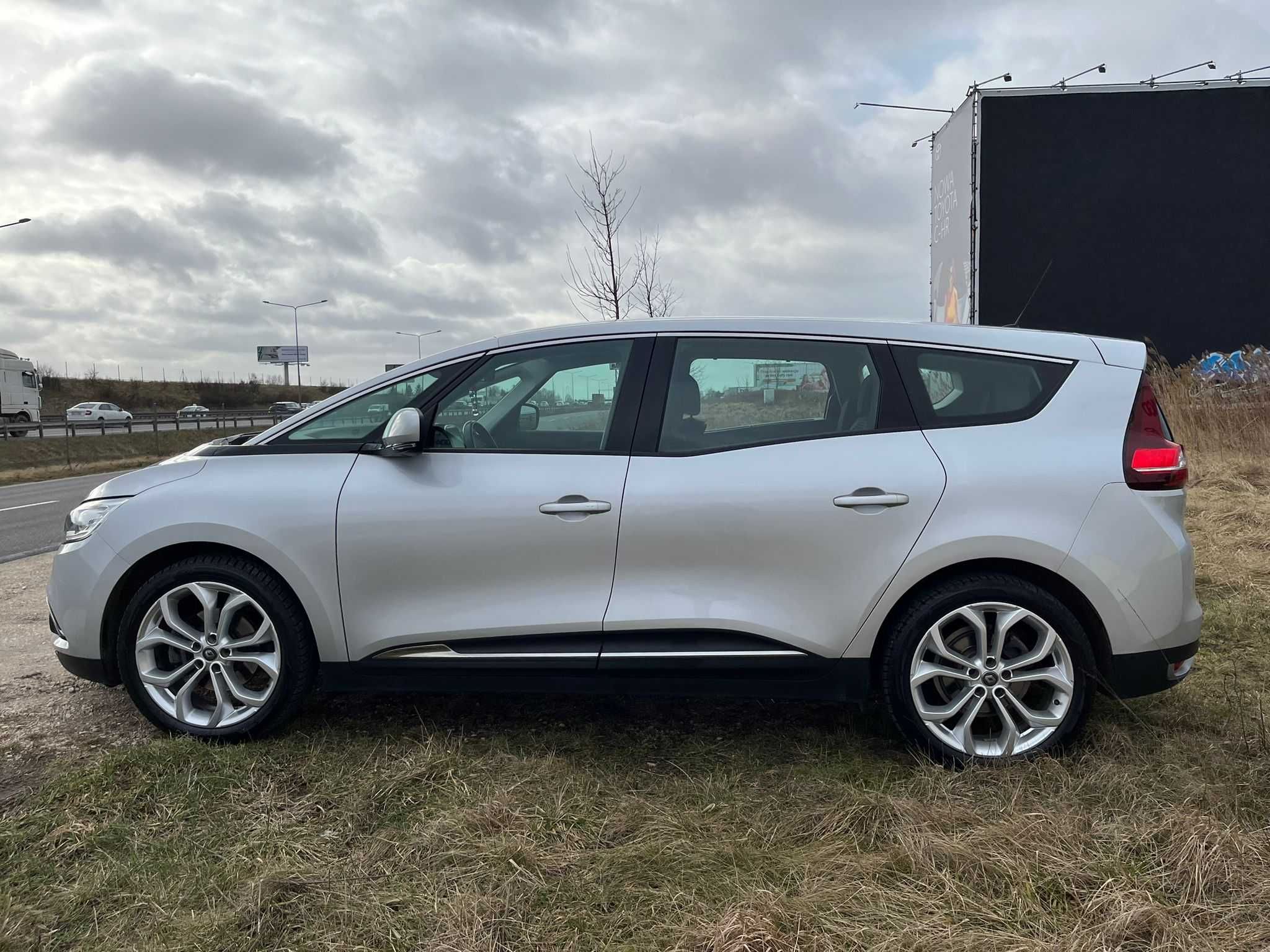 Renault Grand Scenic 1.7 Blue dCi 120KM EDC 2019r.