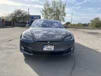 Tesla Model S 2016