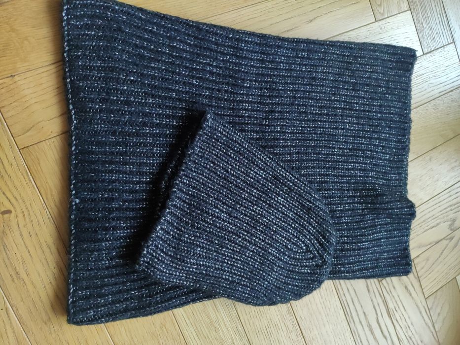 NOWY czarny komplet z metalizowaną nicią czapka + komin