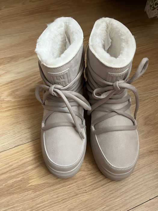 Нові чоботи уги  h&m
