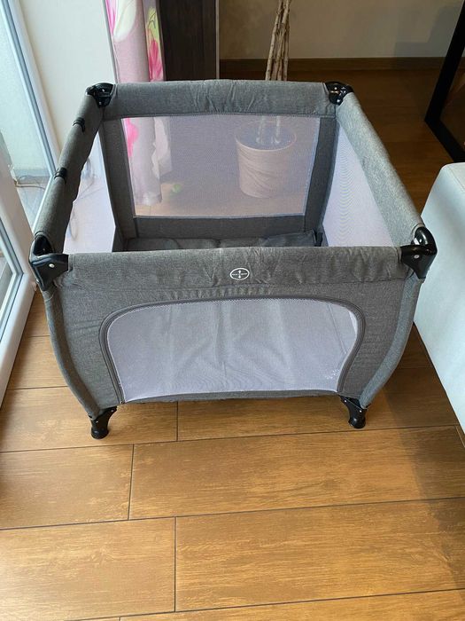 Łóżeczko turystyczne, kojec, Caretero Quadra Grey