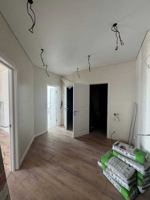ЖК Дмитриевский 2. 73 м. Ремонт. 3 этаж.