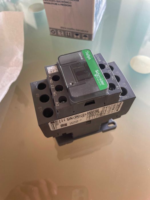 VENDO 1 CONTACTOR TESYS CONTROL LC1D38B7C - NOVO EM CAIXA