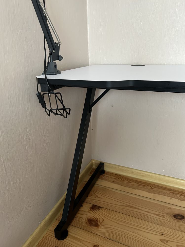 Biurko Huzaro białe/Stan jak nowe