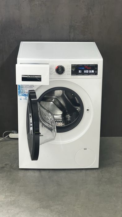 Стиральная машина Bosch Serie 8 WAV28M30 пральна машина пралка