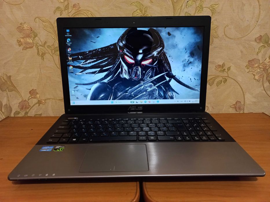 Игровой Видео GTX 1050 Ti  (4 ГБ)  / Intel Core i7 / ASUS Vivo Pro!!