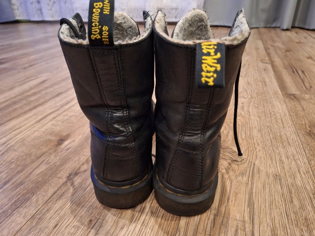 Buty ocieplane marki Dr.Martens roz. 41