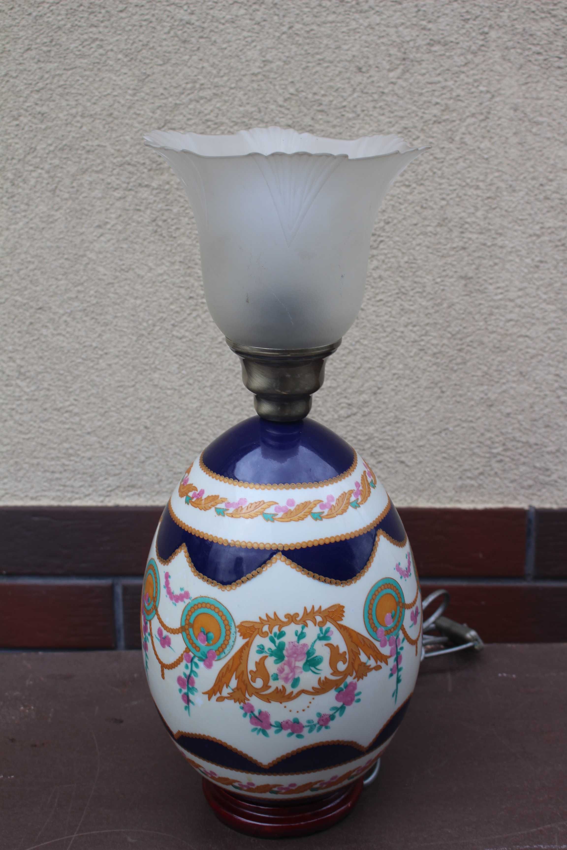 stara lampa stołowa