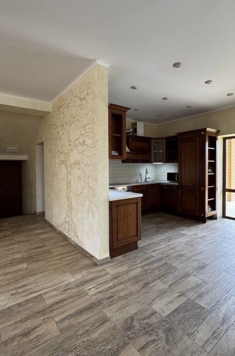 Продаж маєтку в Канадській деревні сел. Гостомель