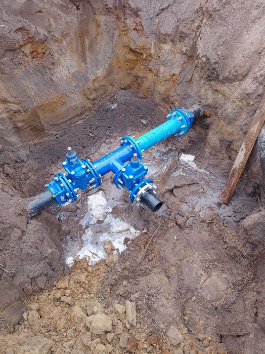 Sieci i przyłącza wod-kan,deszczówka,prace ziemne,fundamenty,transport