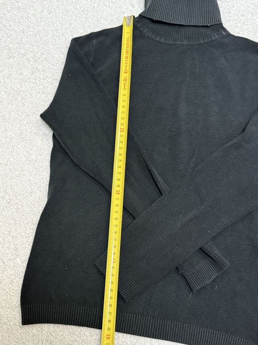 Czarny, wygodny golf