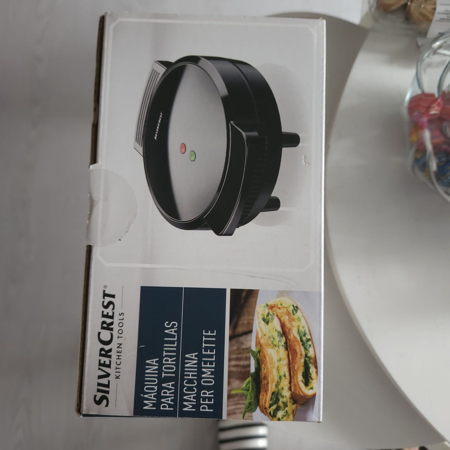 Maquina de fazer omeletes nova