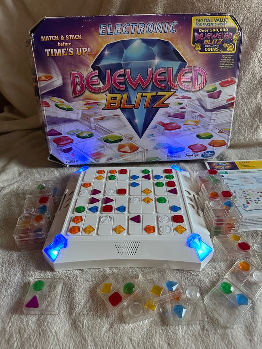 Гра електронна від Hasbro bejeweled blitz